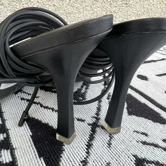 Black Suede Studio Black lace up square toe Strappy Sandal heels Size 37.5 (7.5) - Picture 5 of 9